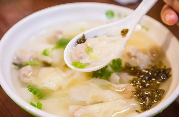 邻村二妮菜煎饼、二妮菜煎饼馄饨.jpg